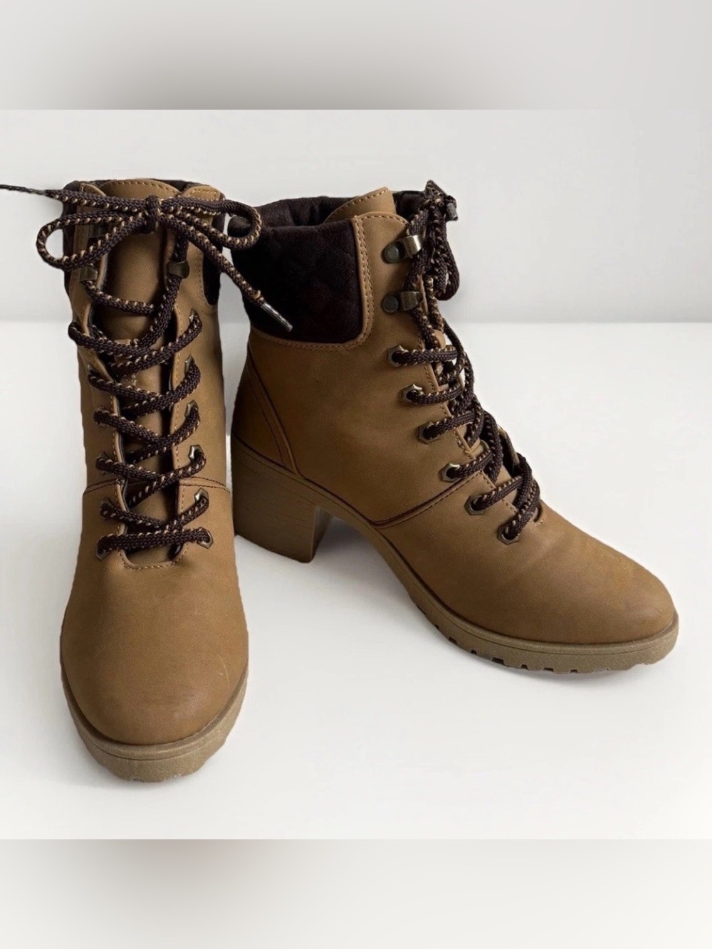Y2K Chunky Heel Lug Sole Hiking Boots 7 Lace Up Quilted Ankle Camel Gorpcore